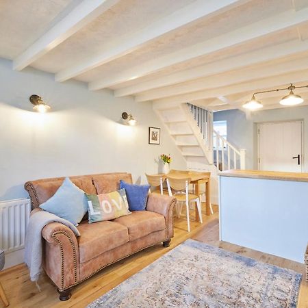 Host & Stay - Honey Cottage Hinderwell Екстер'єр фото