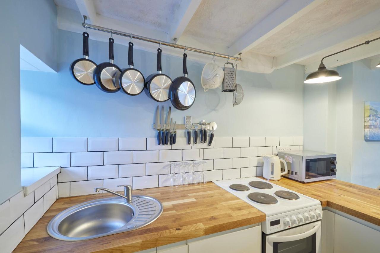 Host & Stay - Honey Cottage Hinderwell Екстер'єр фото
